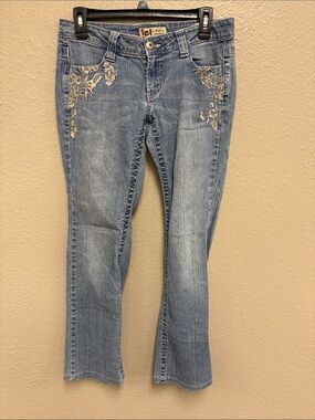 lei Light Blue Bootcut Jeans with Cream Floral Embroidery